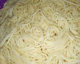 صورة لخطوة 2 من وصفة سباكيتي بالدجاج بطريقة سهلة وسريعة والمذاق ولا أروع 😋😋