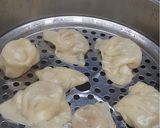 A picture of step 6 of Chicken momos.