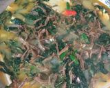 Foto langkah ke 3 dari resep Gulai Daun Singkong Teri&Tahu.