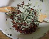 Foto del paso 10 de la receta: Ciabatta artesanal con aceitunas rellena de espinacas con queso