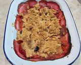 A picture of step 6 of Rhubarb, apple and berries oat crumble @kana’s birthday 🥳.