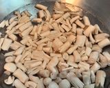 金沙精靈菇的食譜步驟2照片