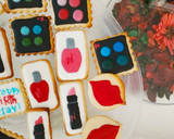 Foto del paso 12 de la receta: Galletitas set de maquillaje 💅👄