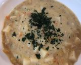 A picture of step 4 of Clam Chowder Outback Steakhouse style.