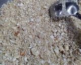 A picture of step 2 of Makhana ladoo.