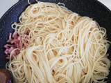 Espagueti carbonara sin nata