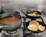 A picture of step 12 of Bread And Gravy (Pav Bhaji).
