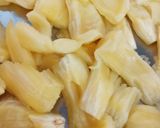 பலாப்பழ தேங்காய் பர்பி(jackfruit coconut burfi recipe in tamil) ரெசிபி ஸ்டேப் 1 புகைப்படம்