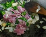 Foto langkah ke 2 dari resep Tumis daging lombok ijo praktis.