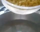 A picture of step 2 of Chinese macaroni.