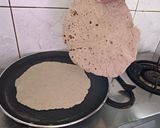 A picture of step 8 of Jowar Roti /Bhakri.