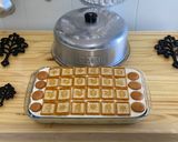 A picture of step 8 of Chessmen Banana Pudding Pie.