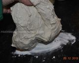عکس مرحله 3 از دستور نان تنوری