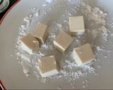 A picture of step 1 of Agedashi Tofu 🌱 🇯🇵.