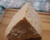 Foto del paso 1 de la receta: Queso saborizado en aceite de oliva para picada al aire libre