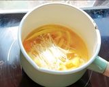รูปขั้นตอนการทำที่ 6 ของ Hot & Sour chinese soup อาหารสไตล์จีนง่ายๆ เสิร์ฟร้อนยามเช้า