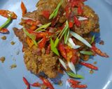Foto langkah ke 15 dari resep Ayam Popcorn Goreng Bawang.