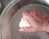 A picture of step 4 of Tiranga Rose Momos.