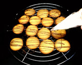 Foto del paso 7 de la receta: Galletitas de mantequilla con hilos de chocolate