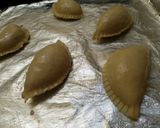 A picture of step 7 of Mini meatpie.