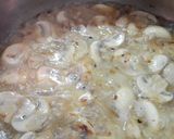 Foto del paso 2 de la receta Pavo cremoso al vino blanco