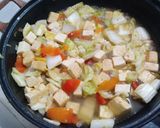 Foto langkah ke 4 dari resep Tumis sawi putih dan tahu.