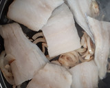 Foto del paso 1 de la receta: Bacalao en salsa