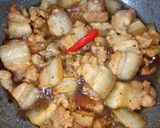 Hình bước làm 2 của món Thịt Ba Rọi Kho Tiêu