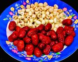 Hình bước làm 1 của món Sườn Non Hầm Hạt Sen, Táo Đỏ