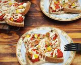 Foto langkah ke 5 dari resep Pizza Roti Tawar.