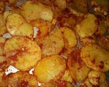 صورة لخطوة 2 من وصفة بطاطا وجنحان بالفرن 😋