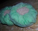 A picture of step 6 of Bread kachori.