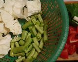 Foto langkah ke 1 dari resep Sayur Sop Spesial.