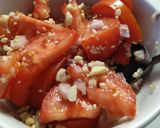 Une image de l'étape 4 de Salade de tomate aux graines.