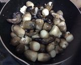Hình bước làm 2 của món Bánh Canh Gà Nấm