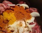 A picture of step 2 of Beef Qorma.