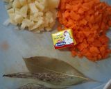 صورة لخطوة 2 من وصفة العيش 🍲بركوكس🥘 بزيت الزيتون🫒