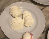 Foto del passaggio 1 della ricetta Cialdoni di mozzarella e prosciutto cotto
