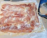 A picture of step 4 of Parma ham and goat's cheese ring.