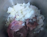 Foto del paso 3 de la receta: Cuello de cordero con pollo y champiñones