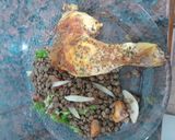 Foto del paso 2 de la receta: Pollo al horno con ensalada. Grace