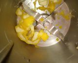 Foto del paso 1 de la receta: Magdalenas caseras rellenas de fresa en robot MC