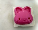 Foto langkah ke 2 dari resep Bunny Sandwich.