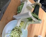 A picture of step 1 of Courgetti with meatballs.