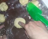 Foto langkah ke 5 dari resep Donat Wicho.