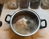 Foto del paso 1 de la receta: Galletitas integrales de zanahoria y semillas 🥕🧡