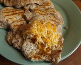 Foto del paso 2 de la receta: Libritos de carne de cerdo rellenos con salsa de champiñones al vino