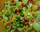 Foto del paso 1 de la receta: MINESTRONE🍲De Pollo y Guisantes...!