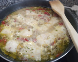 Foto del paso 11 de la receta: Merluza a la vasca con espárragos y huevo cocido