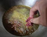 Foto langkah ke 2 dari resep Daging Goreng Cabai Garam.